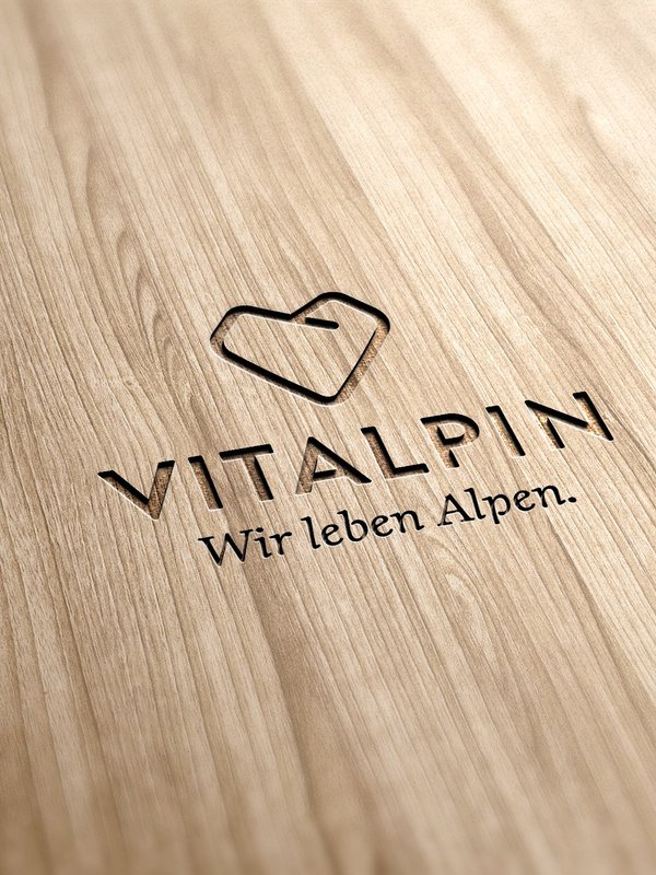 Holz mit Logo.jpg